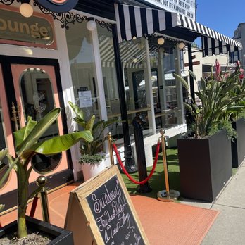 Cinelounge - Available also for private rentals, karaoke, silent disco etc. - Cinema Near Me - Tiburon, California