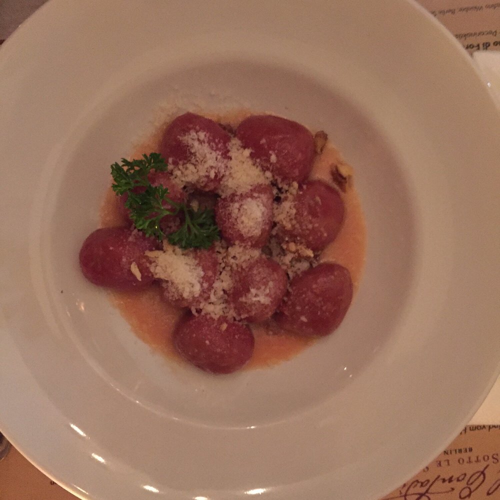Dal Contadino Wine Bar - Red beet gnocchi with ricotta filling - Wine Bars Near Me - Berlin, BE
