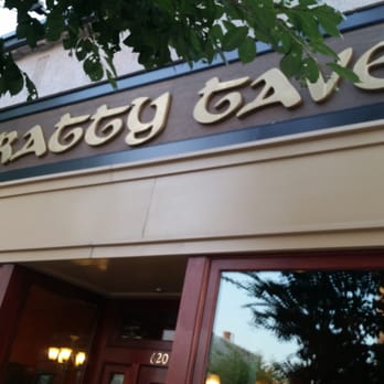 Bunratty Tavern - Suburban Irish pub with an attitude.. Don't waste your time. - Irish Near Me - Reading, Massachusetts