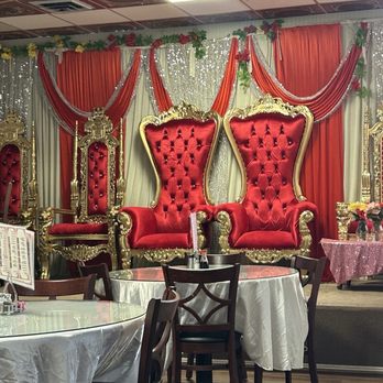 Chamling Kitchen & Bar - Beautiful and super clean interior - Chinese Near Me - Louisville, Kentucky