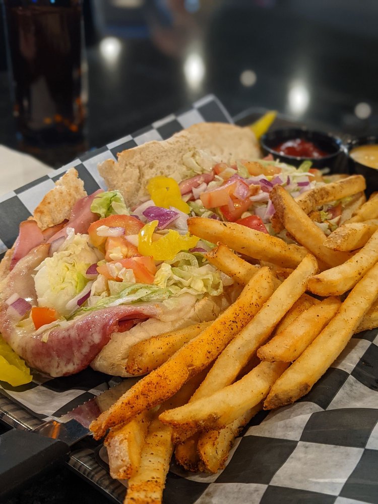 MADHOUSE BAR & GRILL Updated October 2024 124 Photos & 155 Reviews