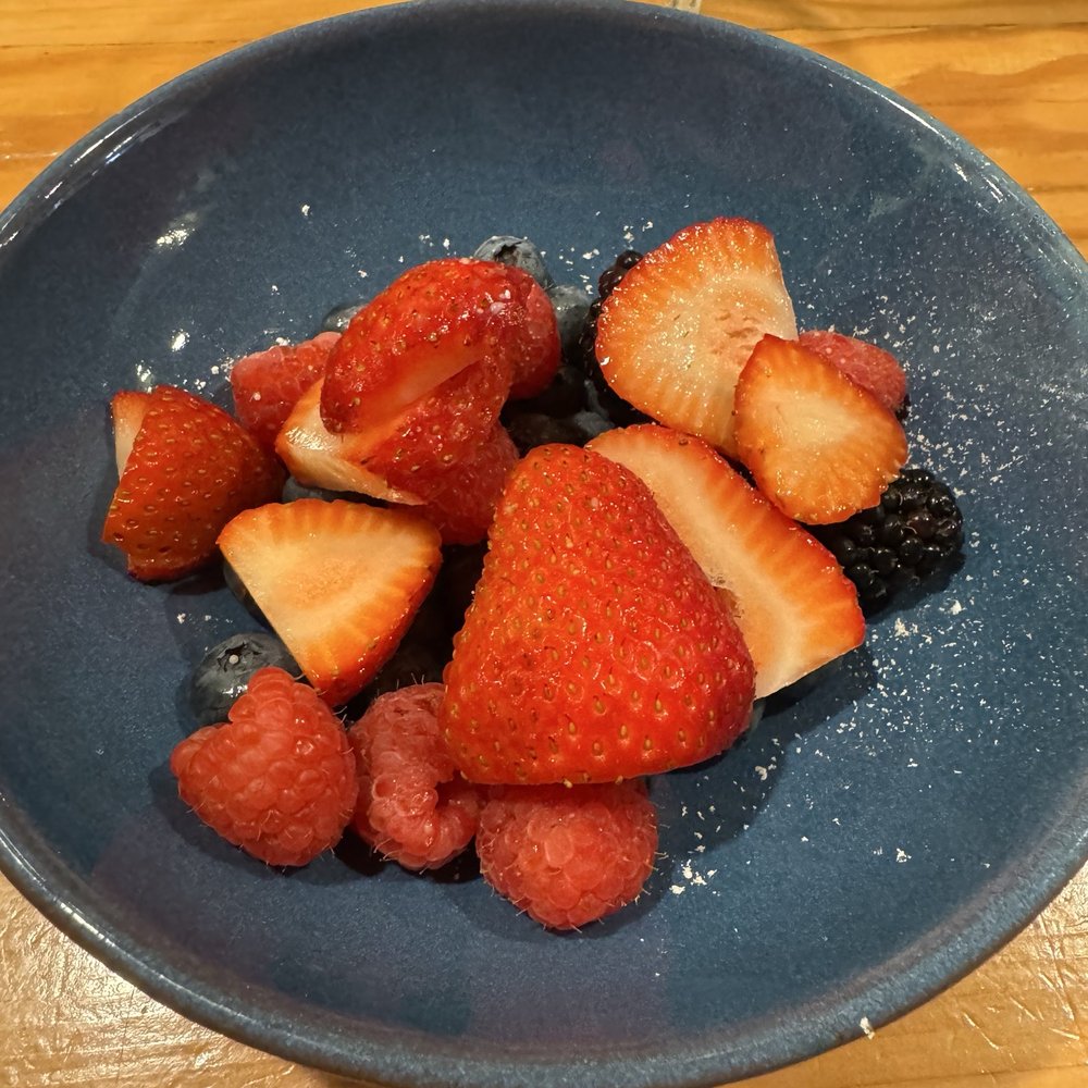 Un Amor - Side of berries - Breakfast & Brunch Near Me - Chicago, Illinois Un Amor - Side of berries - Breakfast & Brunch Near Me - Chicago, Illinois