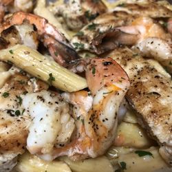 Rips Country Inn - Cajun Chicken & Shrimp Pasta (with additional peppers in lieu of mushrooms!!!)