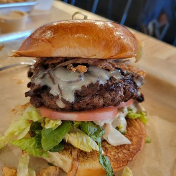 Big Buns - Burgers Near Me - Herndon, Virginia