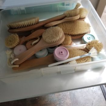 Aesthetics Northwest Institute - The type of facial brushes they provide and how they are stored - Day Spas Near Me - Bellevue, Washington