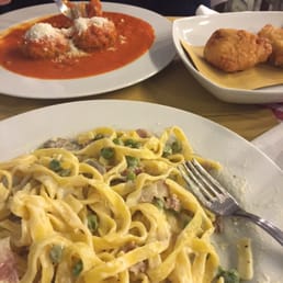 Under seasoned meatball and antipasti fried flower blossom arriving after our pasta. Horrible food and service. Under seasoned meatball and antipasti fried flower blossom arriving after our pasta. Horrible food and service.
