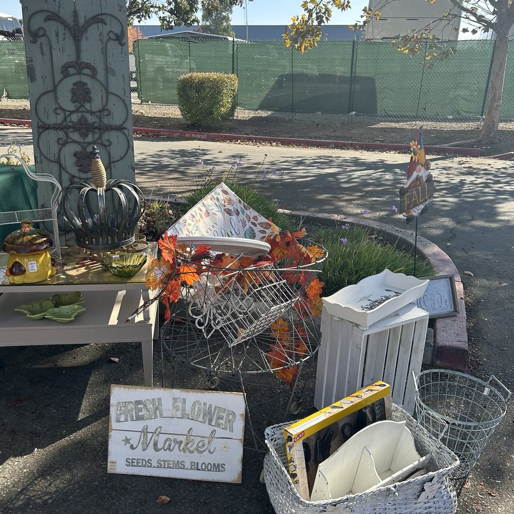 Paris Flea Market - Flea Markets Near Me - Livermore, California Paris Flea Market - Flea Markets Near Me - Livermore, California
