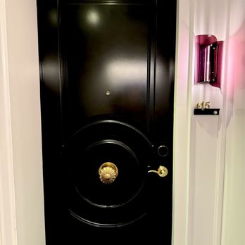 Bisha Hotel - Even the doors are sexy - Hotels Near Me - Toronto, Ontario Bisha Hotel - Even the doors are sexy - Hotels Near Me - Toronto, Ontario