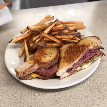19th Hole Bar & Grill - Sports Bars Near Me - Needles, California 19th Hole Bar & Grill - Sports Bars Near Me - Needles, California