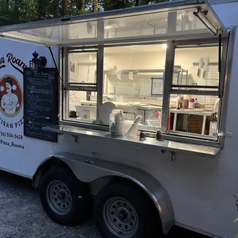 Trillium Vineyard - Pizza Truck - great pizza - Wine Tours Near Me - Bremen, Georgia Trillium Vineyard - Pizza Truck - great pizza - Wine Tours Near Me - Bremen, Georgia