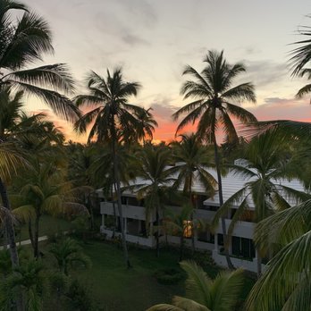 The Level - Sunset view after a day at the beach - Resorts Near Me - Punta Cana, UM The Level - Sunset view after a day at the beach - Resorts Near Me - Punta Cana, UM