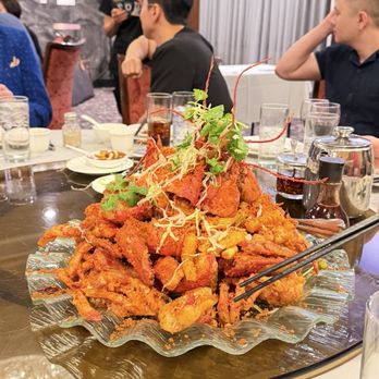 Fung's Kitchen - Lobster mountain - Dim Sum Near Me - Houston, Texas Fung's Kitchen - Lobster mountain - Dim Sum Near Me - Houston, Texas