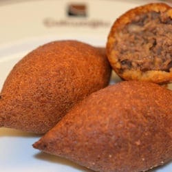 Çulcuoğlu Baklava Restaurant - İçli köfte..
