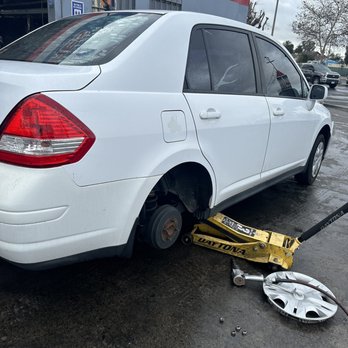 Guadalajara Tires - Patching my tire - Tires Near Me - Santa Ana, California Guadalajara Tires - Patching my tire - Tires Near Me - Santa Ana, California