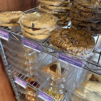 Parkway Deli & Restaurant - Delis Near Me - Silver Spring, Maryland