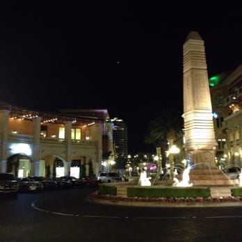 Echo & Rig - Echo & Rig located in the new Trivoli Village next to large Italian Fountain and obelisk - Steakhouses Near Me - Las Vegas, Nevada Echo & Rig - Echo & Rig located in the new Trivoli Village next to large Italian Fountain and obelisk - Steakhouses Near Me - Las Vegas, Nevada