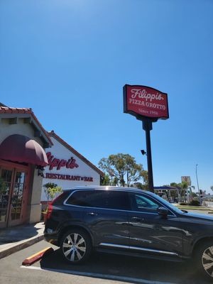 Filippi's Pizza Grotto Kearny Mesa by null