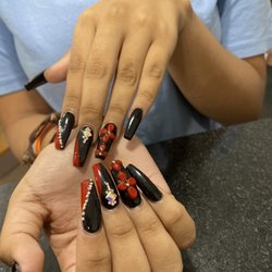 Cosmo Nail Bar