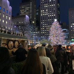 City Winery Rockefeller Center - Rockefeller Center Wine Garden by City Winery is one of the best spots to see the Christmas tree