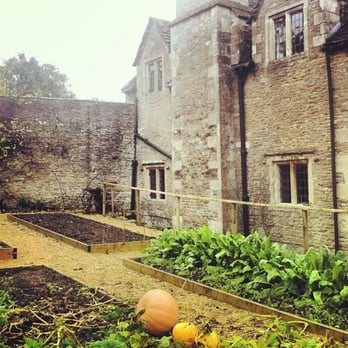 Guyers House Hotel - Vegetable patch in the garden - Hotels Near Me - Corsham, WIL
