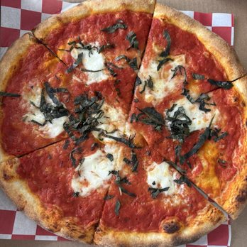 Luigis Pizza - Margherita pizza - Pizza Near Me - Honolulu, Hawaii
