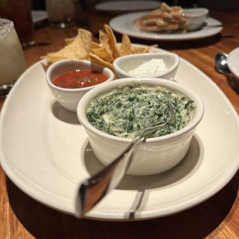 Houston's Restaurant - Spinach dip - New American Near Me - North Miami Beach, Florida Houston's Restaurant - Spinach dip - New American Near Me - North Miami Beach, Florida