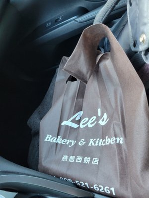 Lee's Bakery & Kitchen by null