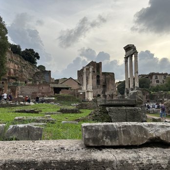 Foro Romano - Landmarks & Historical Buildings Near Me - Rome, RM