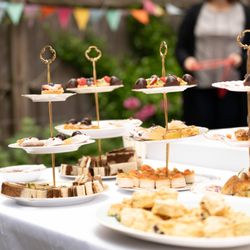 The Vintage Tea & Cake Co