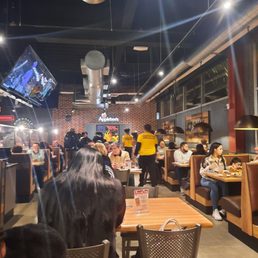 APPLEBEE’S GRILL + BAR - Updated January 2026 - 292 Photos & 177 ...