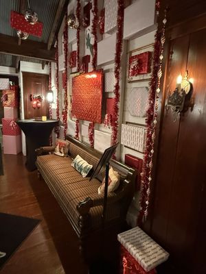 Lola's Lakehouse by null