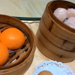 Lucky Fortune Restaurant - Yolk bun ( 流沙包 ) , prawn dumpling ( 虾饺 )