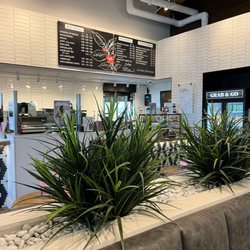 Crimson Cup Coffee & Tea - Inside