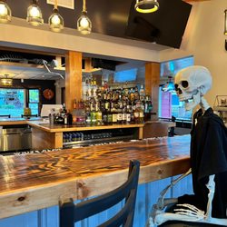 Carbone's Beachside Restaurant Bar & Suites - Carbone's Beachside Bar