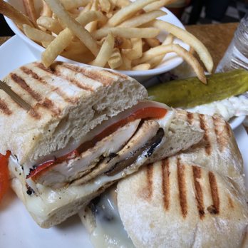 Chit Chat Diner - Chicken Sandwich - Diners Near Me - West Orange, New Jersey