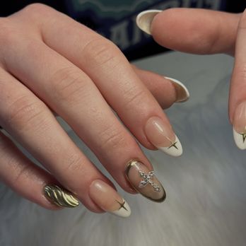 DaVi Nails - Nail Salons Near Me - Sandusky, Ohio