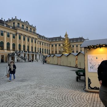 Schloss Schönbrunn - Landmarks & Historical Buildings Near Me - Vienna, 9