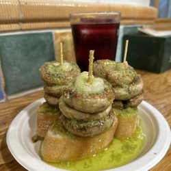 El Champi - Mushroom with garlic sauce