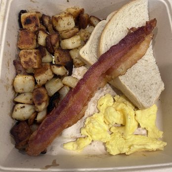 First Watch - Kids Bacon & Egg - The potatoes were sooo seasoned and delicious! Great kid sized portion. - Breakfast & Brunch Near Me - Humble, Texas