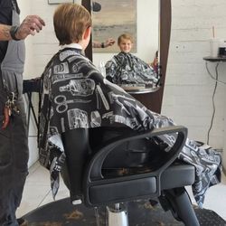 Lucky Boys Hair Salon - His smile says it all!