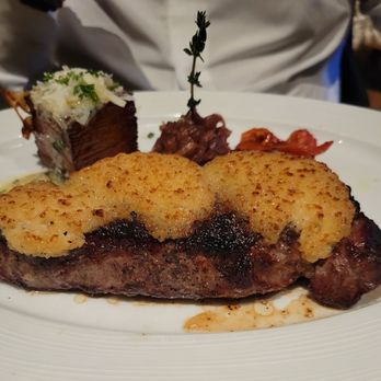 Entourage - Dry Aged NY Strip - American Near Me - Naperville, Illinois Entourage - Dry Aged NY Strip - American Near Me - Naperville, Illinois