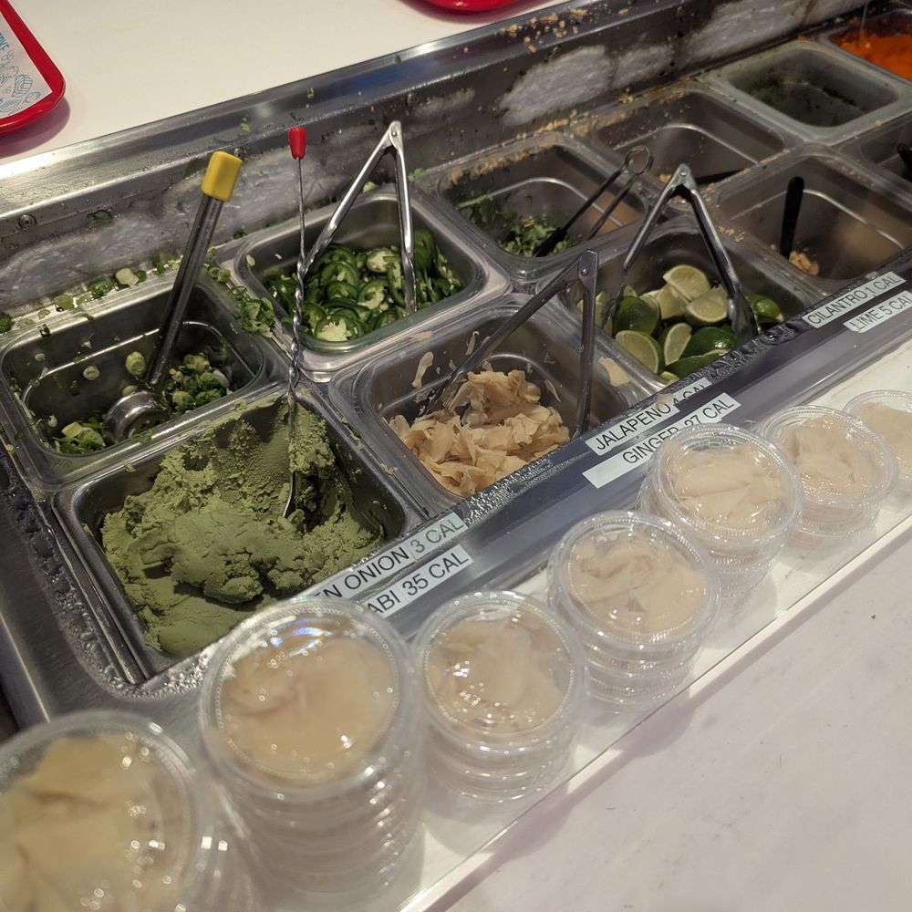 Uroko Poke - Japanese Near Me - Costa Mesa, California