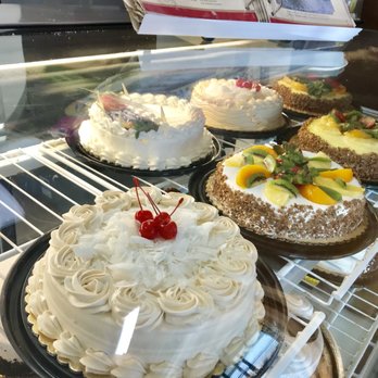 Panaderia Araceli's - Tres leches - Bakeries Near Me - Lexington, Kentucky Panaderia Araceli's - Tres leches - Bakeries Near Me - Lexington, Kentucky
