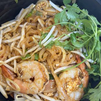 Kra-Pow Thai Eatery - Pad Thai with shrimp - Thai Near Me - Stanton, California Kra-Pow Thai Eatery - Pad Thai with shrimp - Thai Near Me - Stanton, California