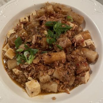 Mud Hen Water - Mapo tofu with tteokbokki - Hawaiian Near Me - Honolulu, Hawaii Mud Hen Water - Mapo tofu with tteokbokki - Hawaiian Near Me - Honolulu, Hawaii