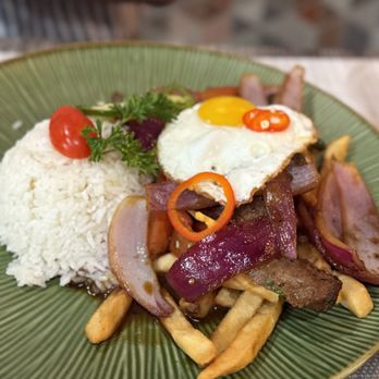 Chicha Peruvian Kitchen - Lomo Saltado - Peruvian Near Me - Roseville, California