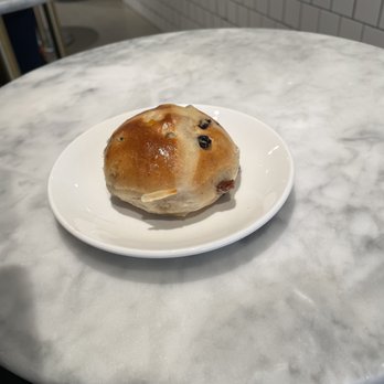 Bread Ahead Bakery & School | Pavilion road - Hot cross bun - Bakeries Near Me - London, XGL