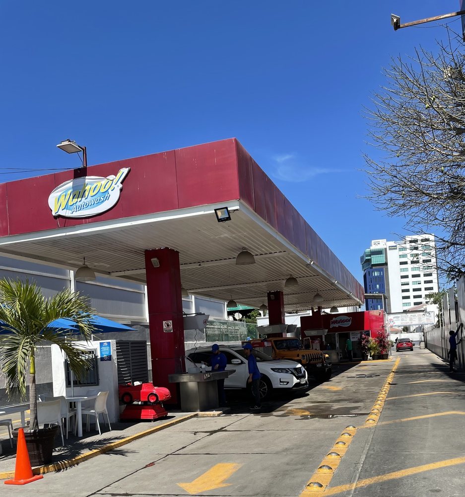 WAHOO CAR WASH Updated September 2024 11 Photos Sierra Nevada 106