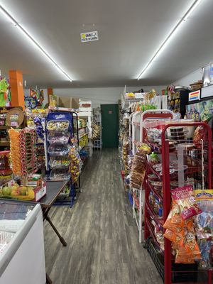 El Remolino -Tienda Hispana