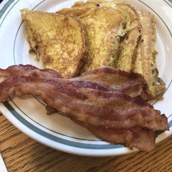 Dot's Restaurant - French toast - Diners Near Me - Wilmington, Vermont